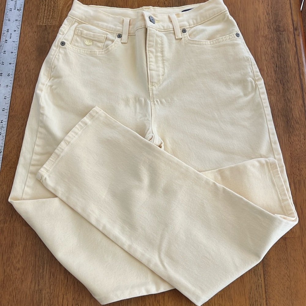 🌟5/$25⚡️ Gloria Vanderbilt, Amanda jeans, pale yellow womens size 6 high waist